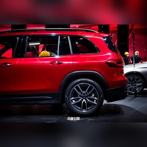 《绝区零》2.3版本菲林大揭秘：升级版菲林获取攻略全解析