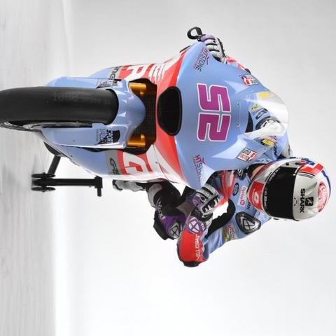 《Project Motor Racing》深度体验：揭秘最真实赛车快感新境界