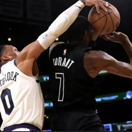 TGA争议事件：聚焦“Girls Make Games”奖，女性力量闪耀游戏界