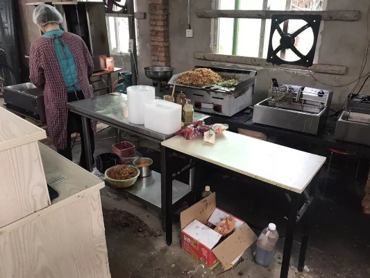 “幽灵外卖”黑作坊曝光，人民日报助力严打食品安全隐患